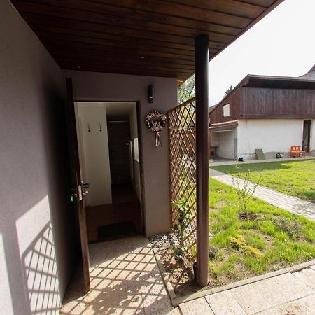 Privat Vcelka Apartment Liptovsky Mikulas Bagian luar foto