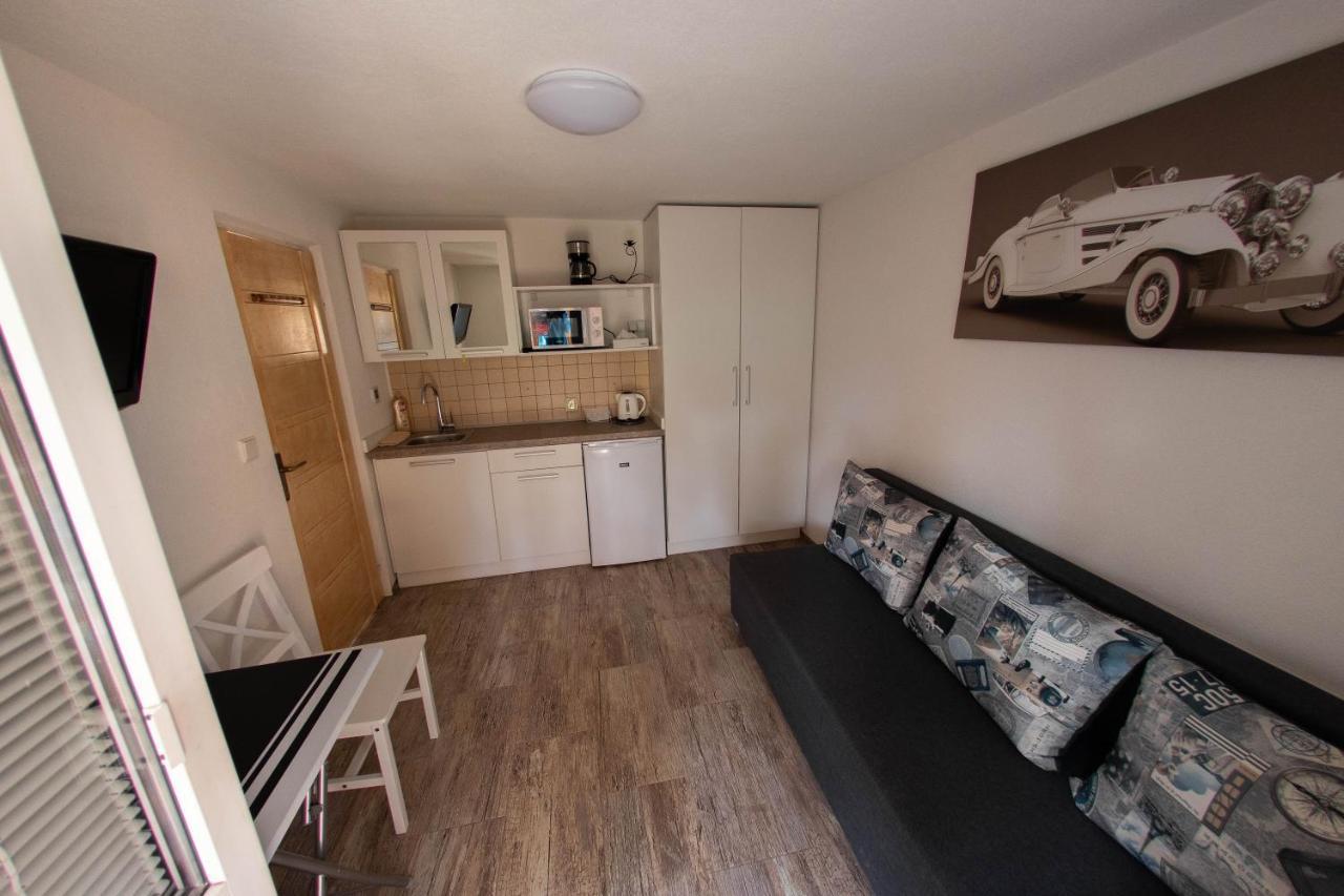 Privat Vcelka Apartment Liptovsky Mikulas Bagian luar foto